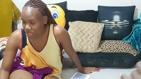 creamyhub online show from September 2025 11:22:02 AM