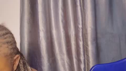 Snapshot of creamyposh1 chatting on October 2025 09:59:01 PM creamyposh1 online show from October 2025 09:59:01 PM