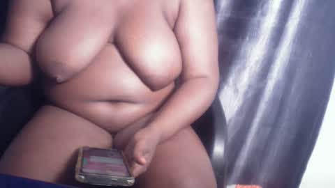 Snapshot of creamyposh1 chatting on November 2025 05:17:02 AM creamyposh1 online show from November 2025 05:17:02 AM