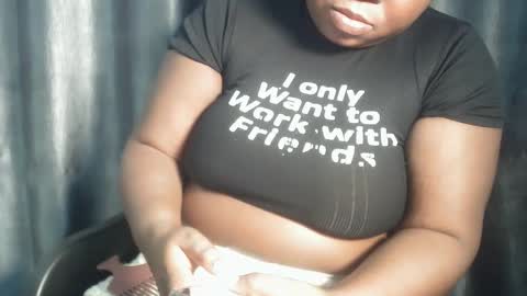 Snapshot of creamyposh1 chatting on December 2025 04:40:02 AM creamyposh1 online show from December 2025 04:40:02 AM