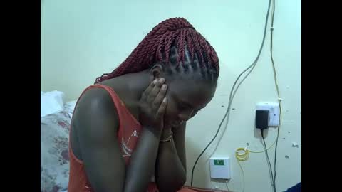 Snapshot of creamyypussyy chatting on March 2026 03:56:01 AM creamyypussyy online show from March 2026 03:56:01 AM