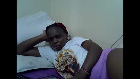 Snapshot of creamyypussyy chatting on March 2026 12:19:01 PM creamyypussyy online show from March 2026 12:19:01 PM