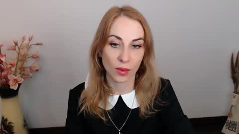 Lera online show from October 2025 11:52:01 AM