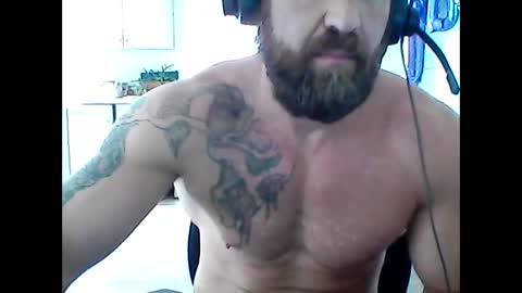 Snapshot of creatureofbeauty chatting on April 2026 03:58:01 PM creatureofbeauty online show from April 2026 03:58:01 PM