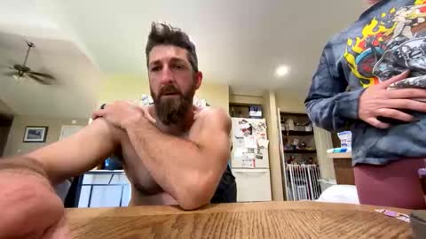 Snapshot of creeksidecouple chatting on April 2026 06:27:01 PM Creeksidecouple online show from April 2026 06:27:01 PM