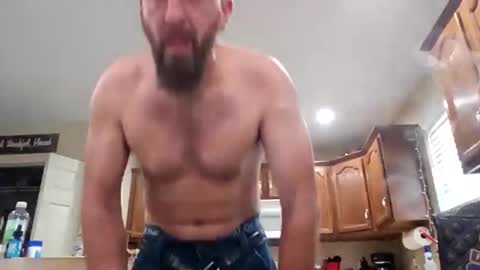 Snapshot of creeksidecouple chatting on April 2026 09:21:02 PM Creeksidecouple online show from April 2026 09:21:02 PM