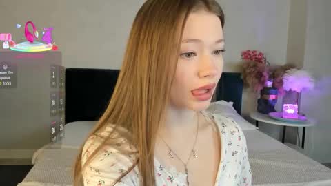 Kitty online show from November 2025 02:32:02 AM