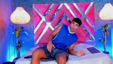 crh58_ online show from September 2025 11:37:01 PM