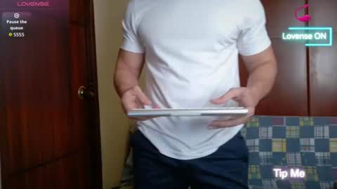 Snapshot of cris2428 chatting on June 2026 04:39:02 PM cris2428 online show from June 2026 04:39:02 PM