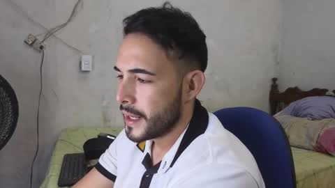 Snapshot of cris_simons chatting on December 2024 12:41:01 AM cris_simons online show from December 2024 12:41:01 AM