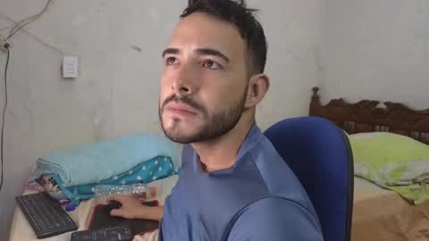 Snapshot of cris_simons chatting on December 2024 05:33:01 PM cris_simons online show from December 2024 05:33:01 PM