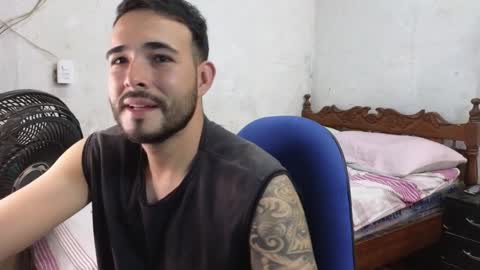 Snapshot of cris_simons chatting on January 2025 03:45:01 AM cris_simons online show from January 2025 03:45:01 AM