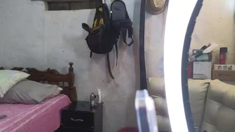 Snapshot of cris_simons chatting on February 2025 12:14:01 AM cris_simons online show from February 2025 12:14:01 AM