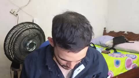 Snapshot of cris_simons chatting on February 2025 03:52:02 AM cris_simons online show from February 2025 03:52:02 AM