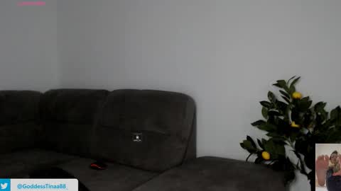Snapshot of cris_tinne chatting on March 2026 03:56:01 PM cris_tinne online show from March 2026 03:56:01 PM