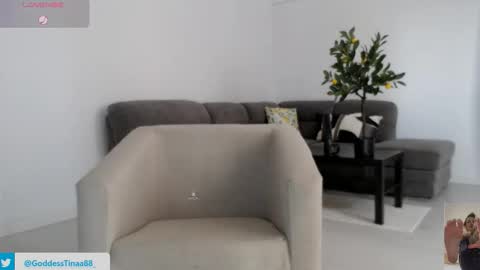 Snapshot of cris_tinne chatting on April 2026 03:09:01 PM cris_tinne online show from April 2026 03:09:01 PM