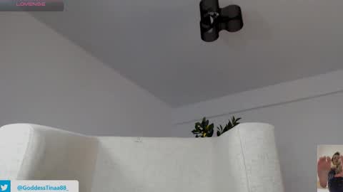 cris_tinne online show from June 2026 03:17:02 PM