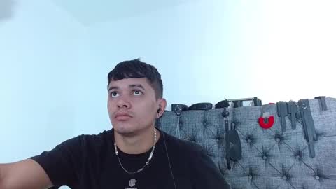 Snapshot of crisandmery chatting on February 2025 02:57:01 PM CRISANDMERY online show from February 2025 02:57:01 PM