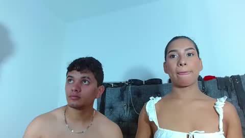 Snapshot of crisandmery chatting on March 2025 03:23:02 PM CRISANDMERY online show from March 2025 03:23:02 PM