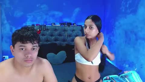 Snapshot of crisandmery chatting on September 2025 04:12:02 AM CRISANDMERY online show from September 2025 04:12:02 AM