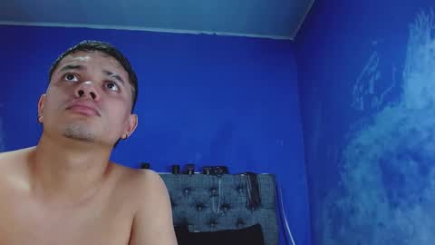 Snapshot of crisandmery chatting on September 2025 04:34:02 AM CRISANDMERY online show from September 2025 04:34:02 AM