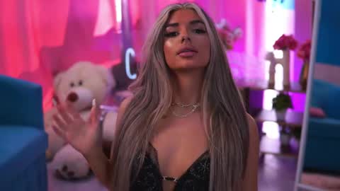 Snapshot of crisstyblair chatting on April 2026 09:56:02 AM Crissy online show from April 2026 09:56:02 AM