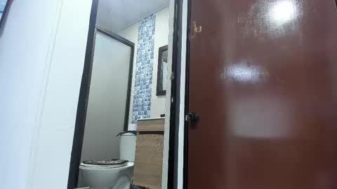 Snapshot of cristal_18xxx chatting on March 2026 12:32:01 PM Cristal online show from March 2026 12:32:01 PM