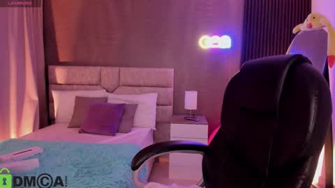 cristal__adams online show from January 2026 12:09:02 PM