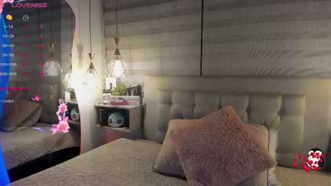 Snapshot of cristal__hot_1 chatting on June 2026 04:39:02 AM Cristal online show from June 2026 04:39:02 AM
