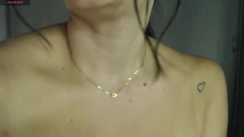 Snapshot of cristal_sexyboobs_ chatting on December 2025 02:13:02 PM Cristal online show from December 2025 02:13:02 PM