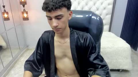 ANGEL  online show from October 2025 05:34:02 PM