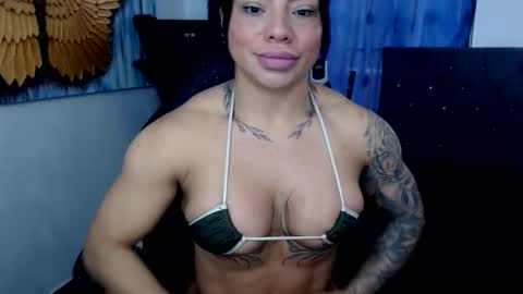 Snapshot of cristalbeautiful1 chatting on January 2026 04:12:02 PM Natalie online show from January 2026 04:12:02 PM