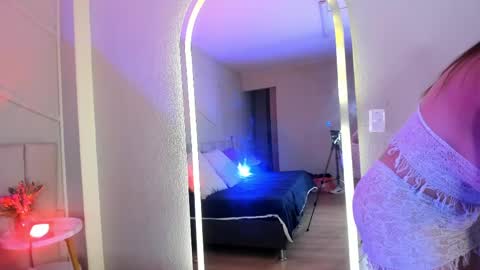 cristalbm_ online show from April 2026 03:24:01 AM