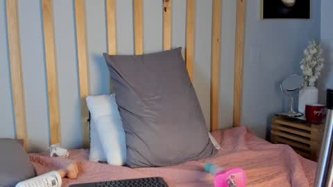 Cristal Cute  online show from February 2025 03:19:01 PM