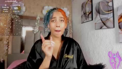   online show from December 2025 04:28:02 AM