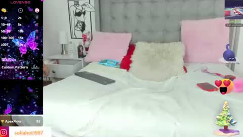 Cristal Sofia online show from December 2024 05:44:02 PM