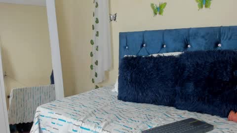 Snapshot of cristalwalker__ chatting on March 2025 04:20:01 PM cristal walker online show from March 2025 04:20:01 PM