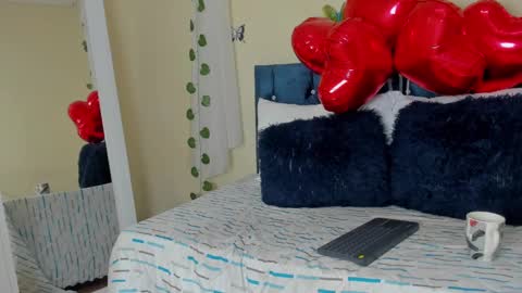 Snapshot of cristalwalker__ chatting on March 2025 12:34:01 PM cristal walker online show from March 2025 12:34:01 PM