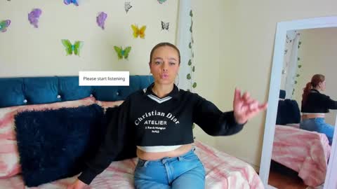 Snapshot of cristalwalker__ chatting on September 2025 11:43:01 AM cristal walker online show from September 2025 11:43:01 AM