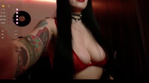 Christina online show from December 2024 11:10:02 PM