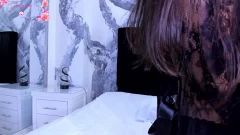 Snapshot of cristinecaru chatting on April 2026 01:01:02 PM Cristine online show from April 2026 01:01:02 PM