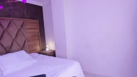 Snapshot of cristinerain chatting on April 2026 05:13:01 AM CristineRain online show from April 2026 05:13:01 AM