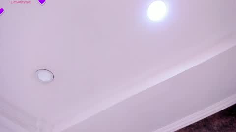 Snapshot of cristinerain chatting on April 2026 05:32:02 AM CristineRain online show from April 2026 05:32:02 AM