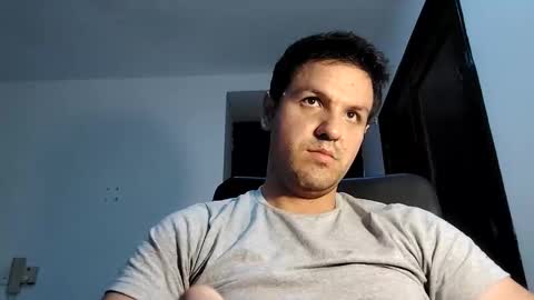 cristopher3042 online show from November 2025 02:00:01 AM