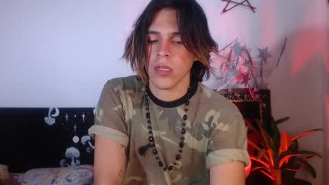 Snapshot of cristopher_069 chatting on January 2025 10:24:01 PM Cristopher online show from January 2025 10:24:01 PM