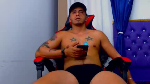 Snapshot of cristophertompson chatting on December 2024 10:50:02 AM Say me Cris online show from December 2024 10:50:02 AM