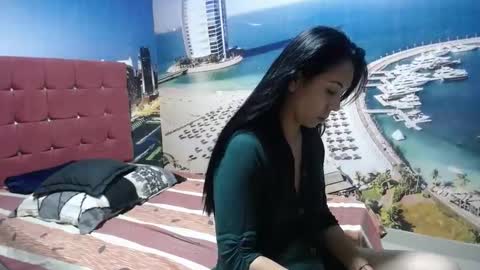 crisyoha4020 online show from September 2025 10:25:02 PM