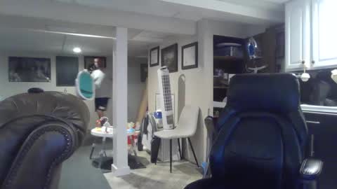 Snapshot of crm400 chatting on September 2025 12:48:02 AM billybasement online show from September 2025 12:48:02 AM