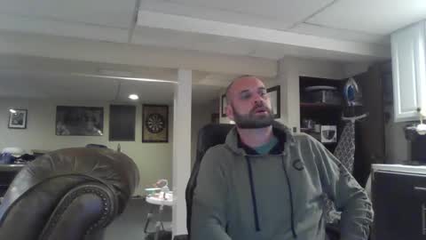 Snapshot of crm400 chatting on October 2025 01:48:02 AM billybasement online show from October 2025 01:48:02 AM