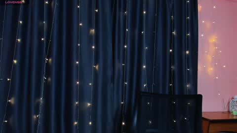 Snapshot of cross_the_line chatting on December 2024 08:43:02 AM xx Amina xx online show from December 2024 08:43:02 AM